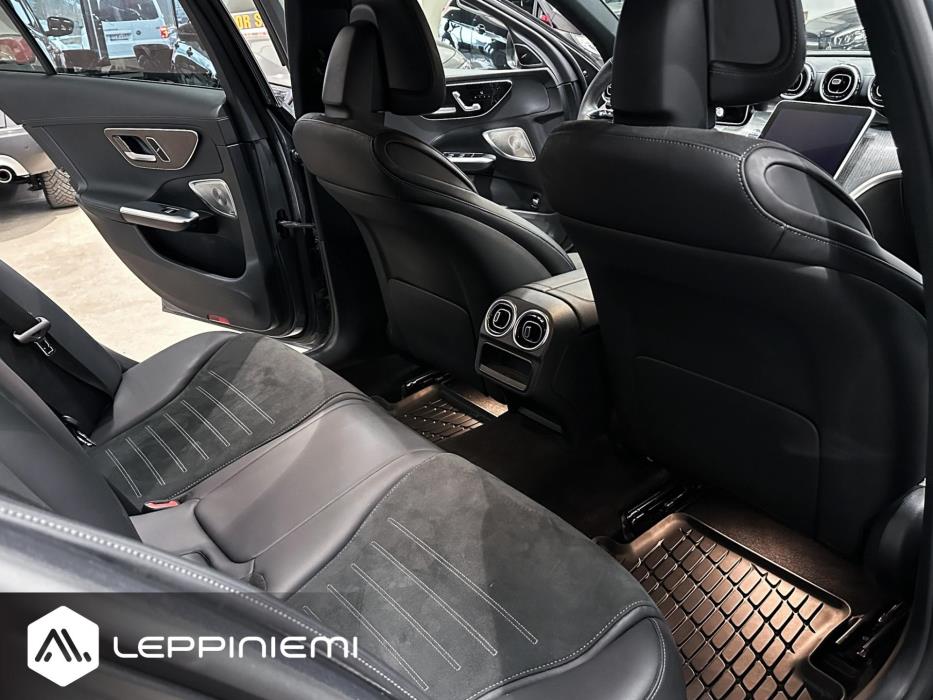 MERCEDES-BENZ C 2024