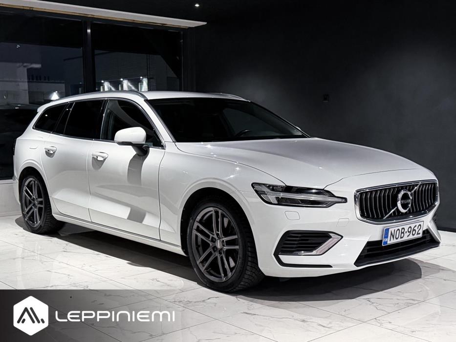 VOLVO V60 2022