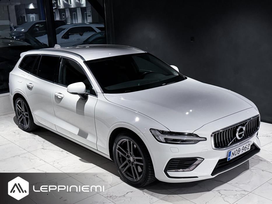 VOLVO V60 2022