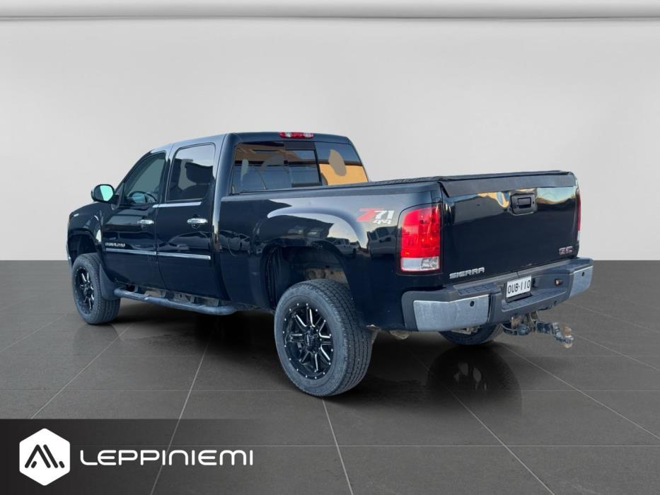 GMC Sierra 2010