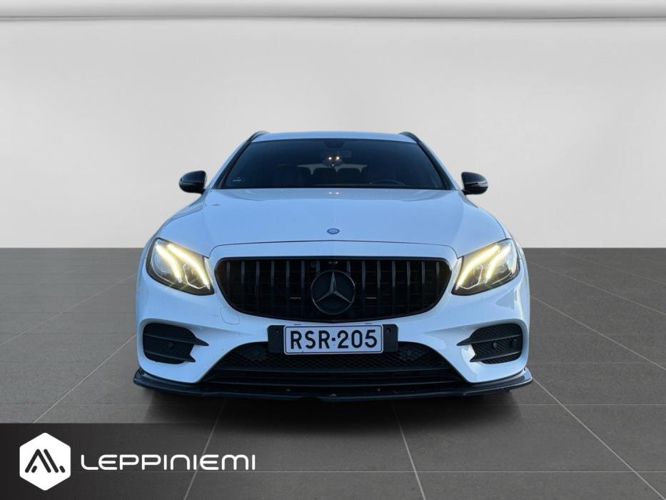 MERCEDES-BENZ E 2017