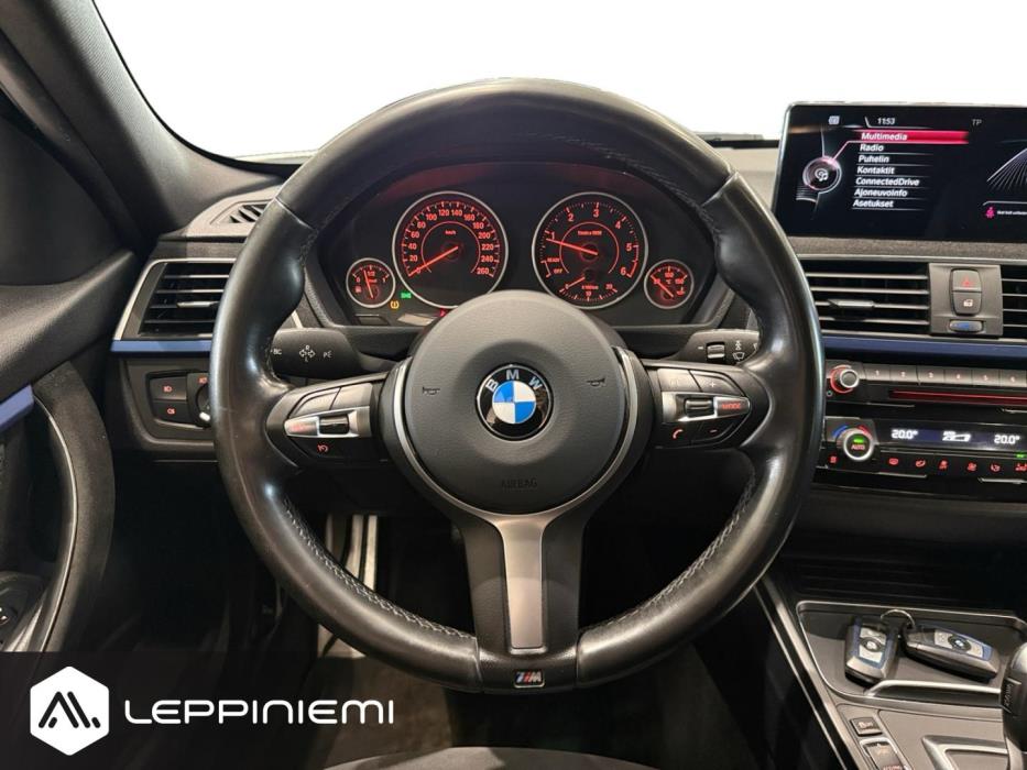 BMW 320 2016