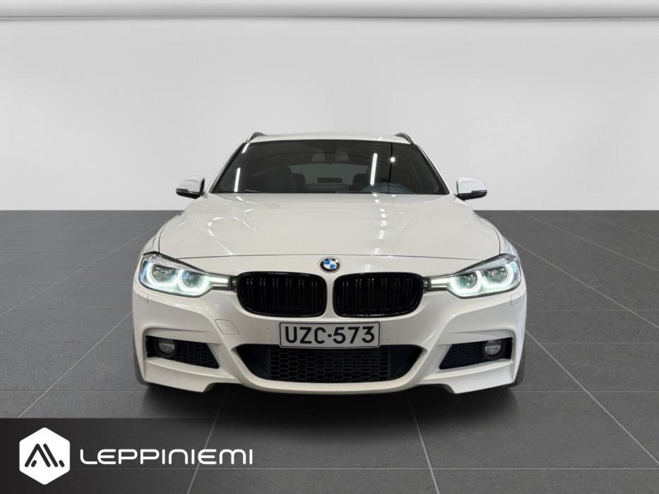 BMW 320 2016