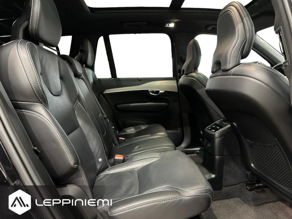 VOLVO XC90 2022