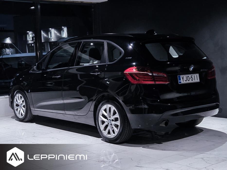 BMW 225 2017