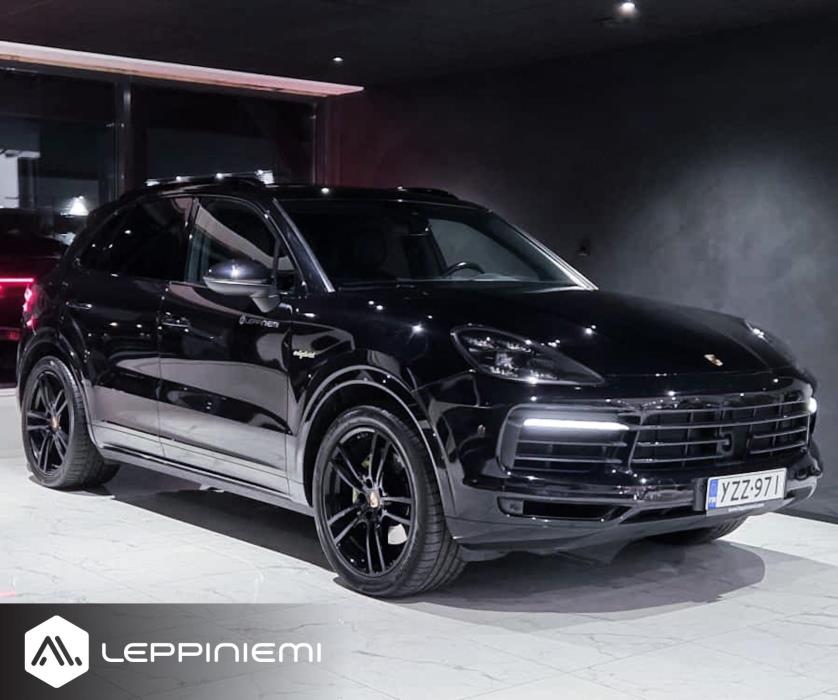 PORSCHE Cayenne 2018