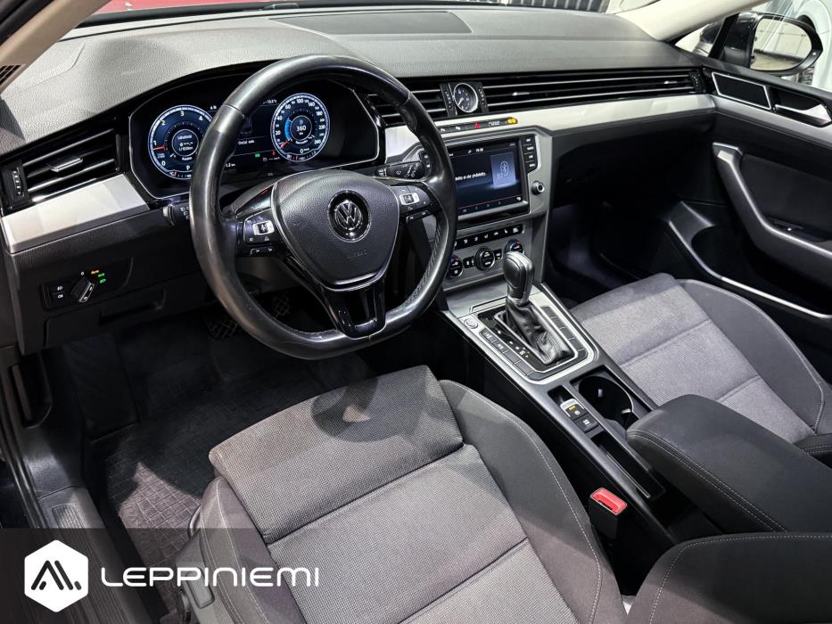 VOLKSWAGEN Passat 2016
