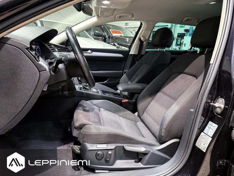 VOLKSWAGEN Passat 2016