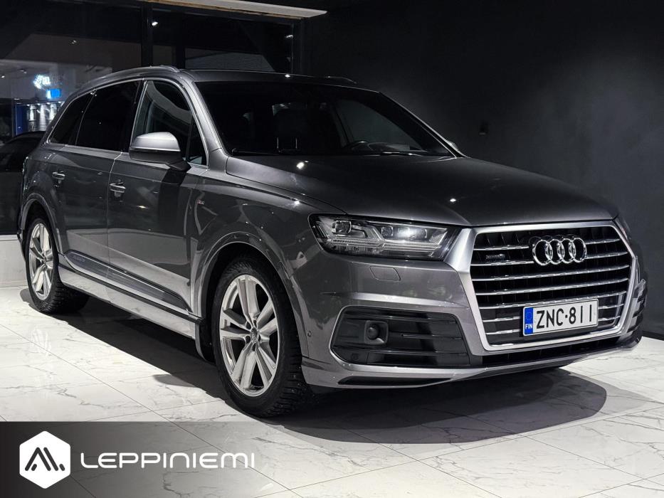 AUDI Q7 2016