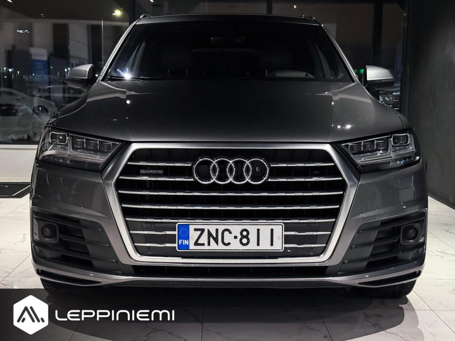 AUDI Q7 2016