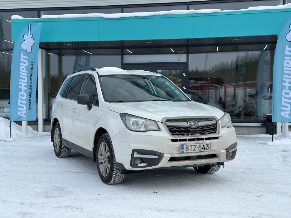 SUBARU Forester 2016