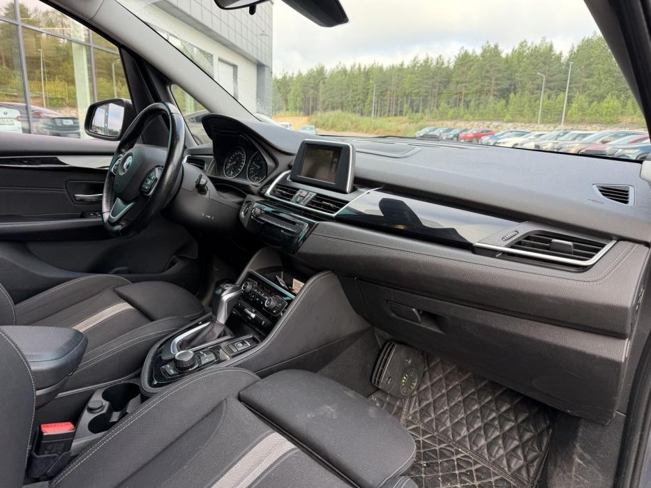 BMW 220 2017