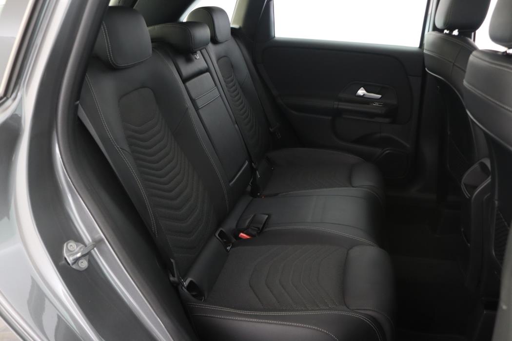 MERCEDES-BENZ B 2019