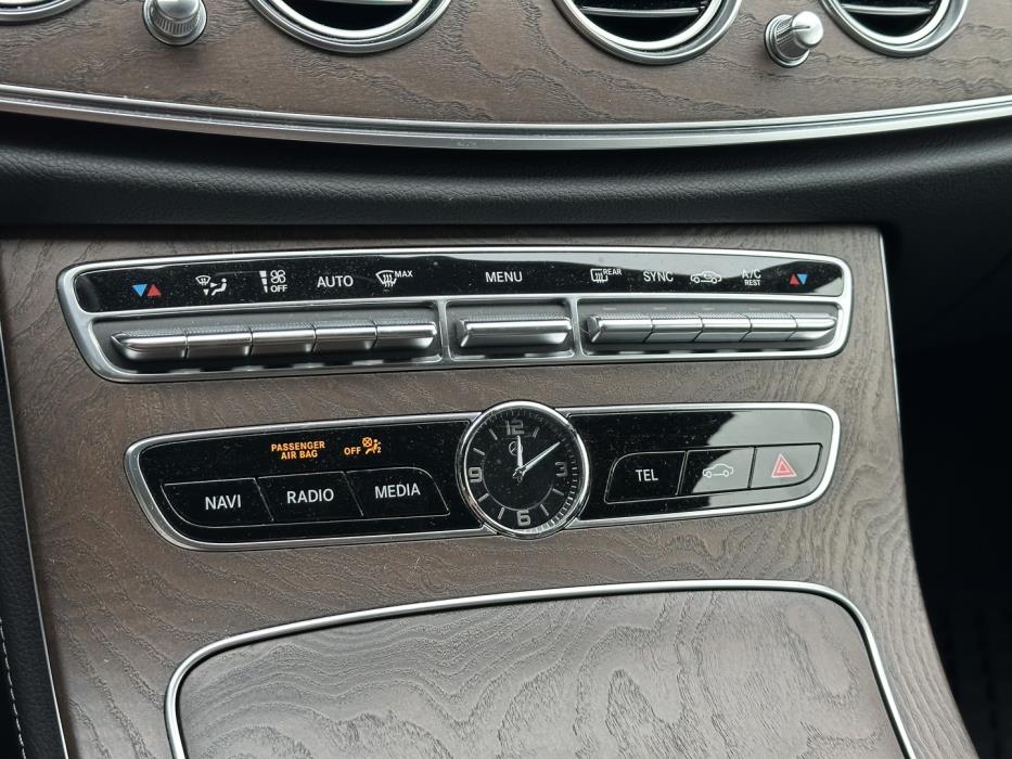 MERCEDES-BENZ E 2019