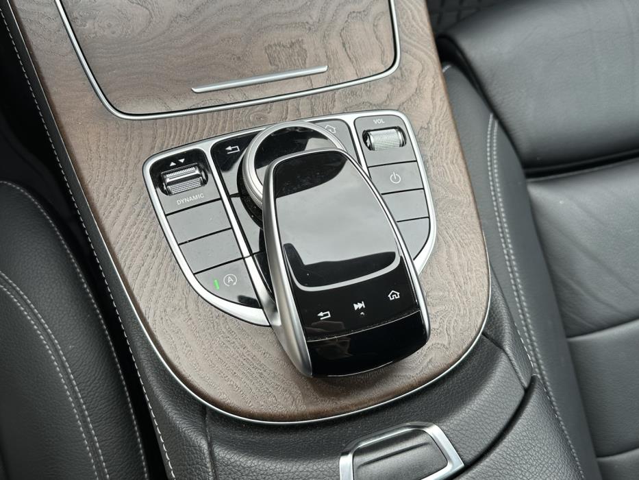 MERCEDES-BENZ E 2019