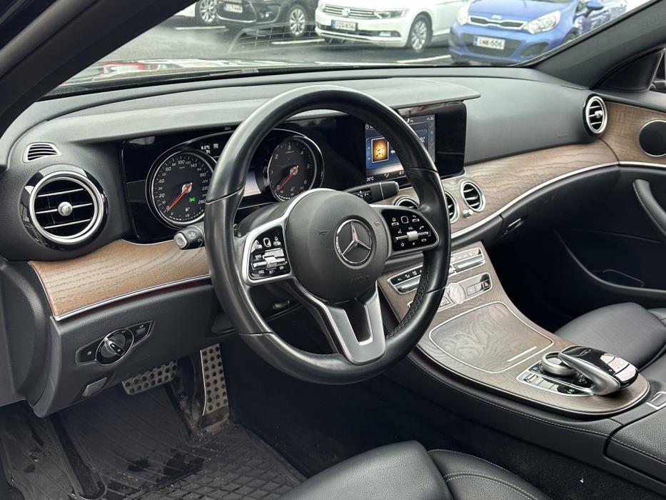 MERCEDES-BENZ E 2019