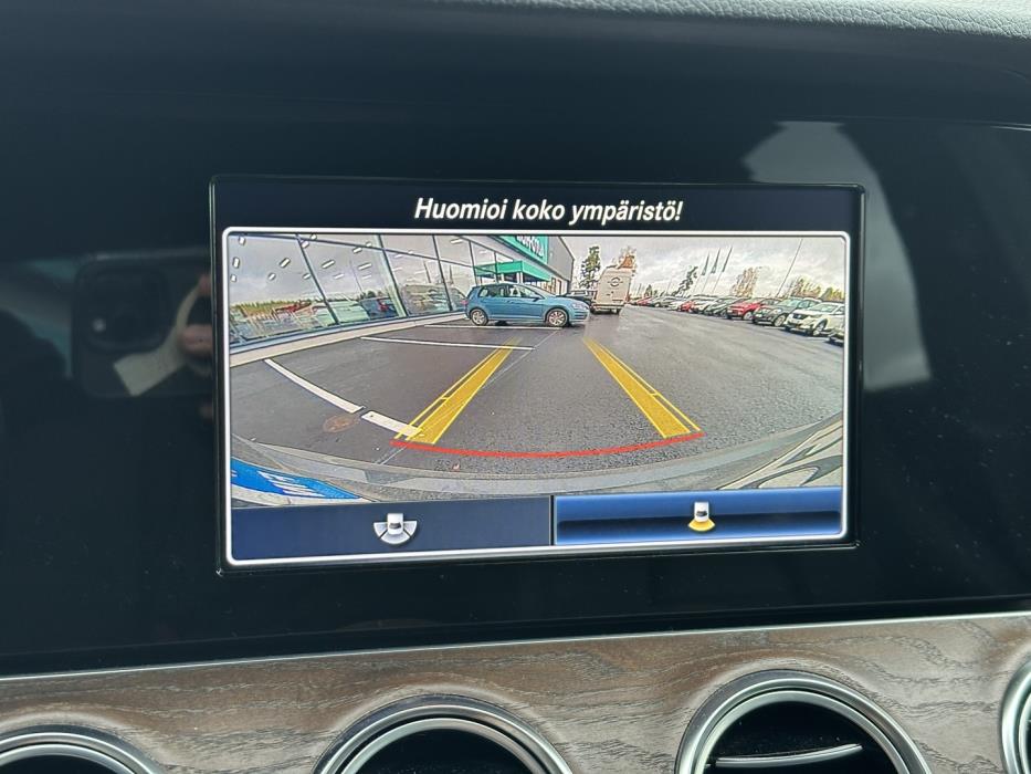 MERCEDES-BENZ E 2019