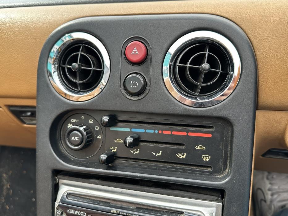 MAZDA MX-5 1992