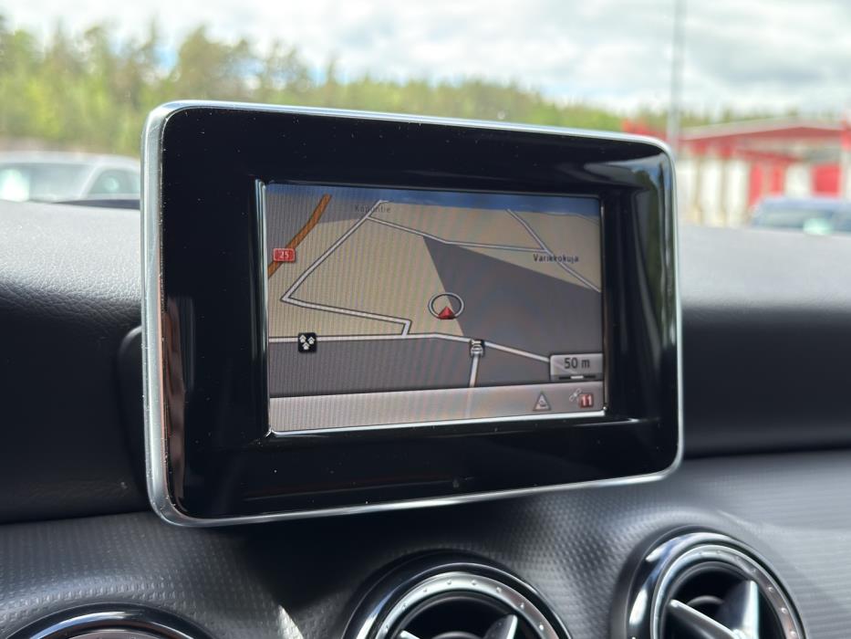 MERCEDES-BENZ A 2013