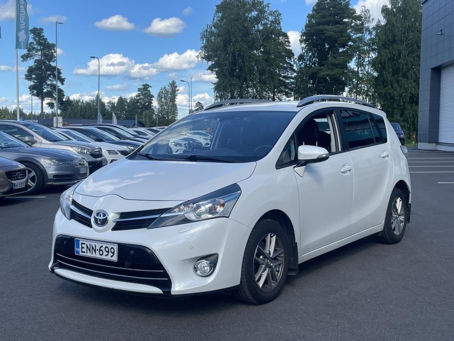 TOYOTA Verso 2015