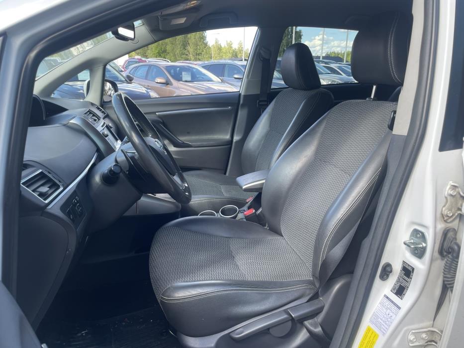 TOYOTA Verso 2015