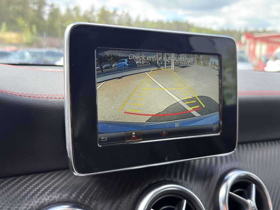 MERCEDES-BENZ A 2016