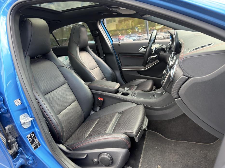 MERCEDES-BENZ A 2016