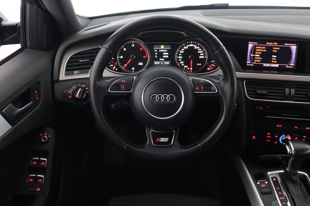AUDI A4 2013
