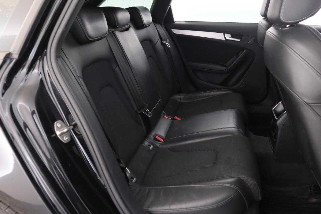 AUDI A4 2013