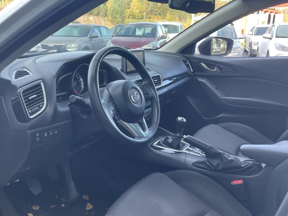 MAZDA Mazda3 2015