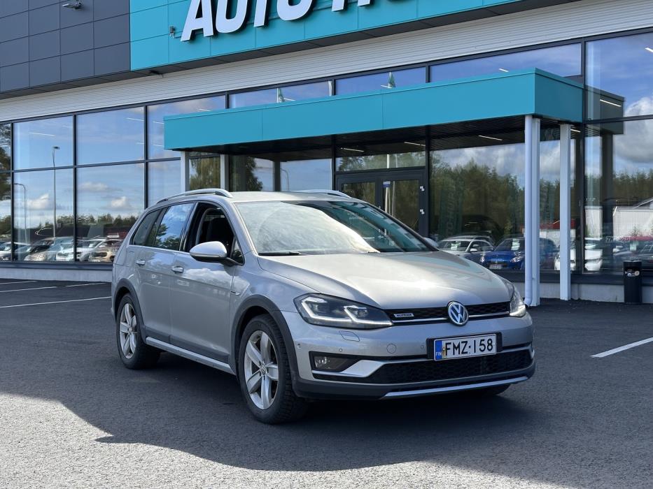 VOLKSWAGEN Golf 2018