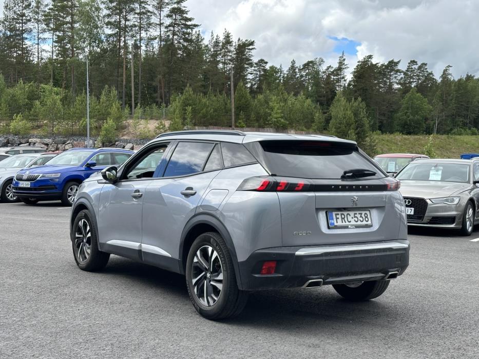 PEUGEOT 2008 2021