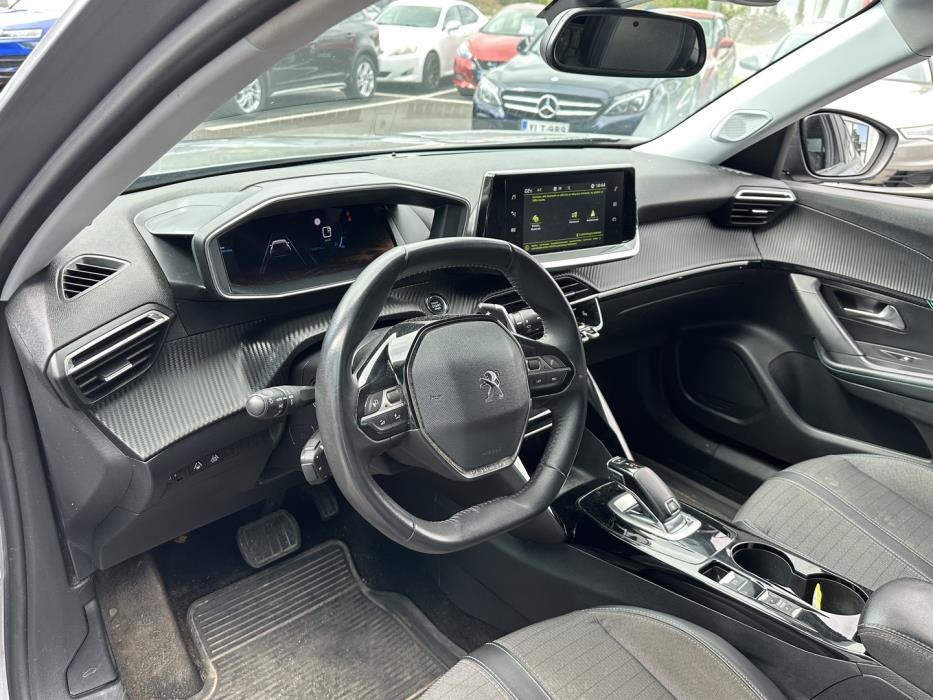 PEUGEOT 2008 2021