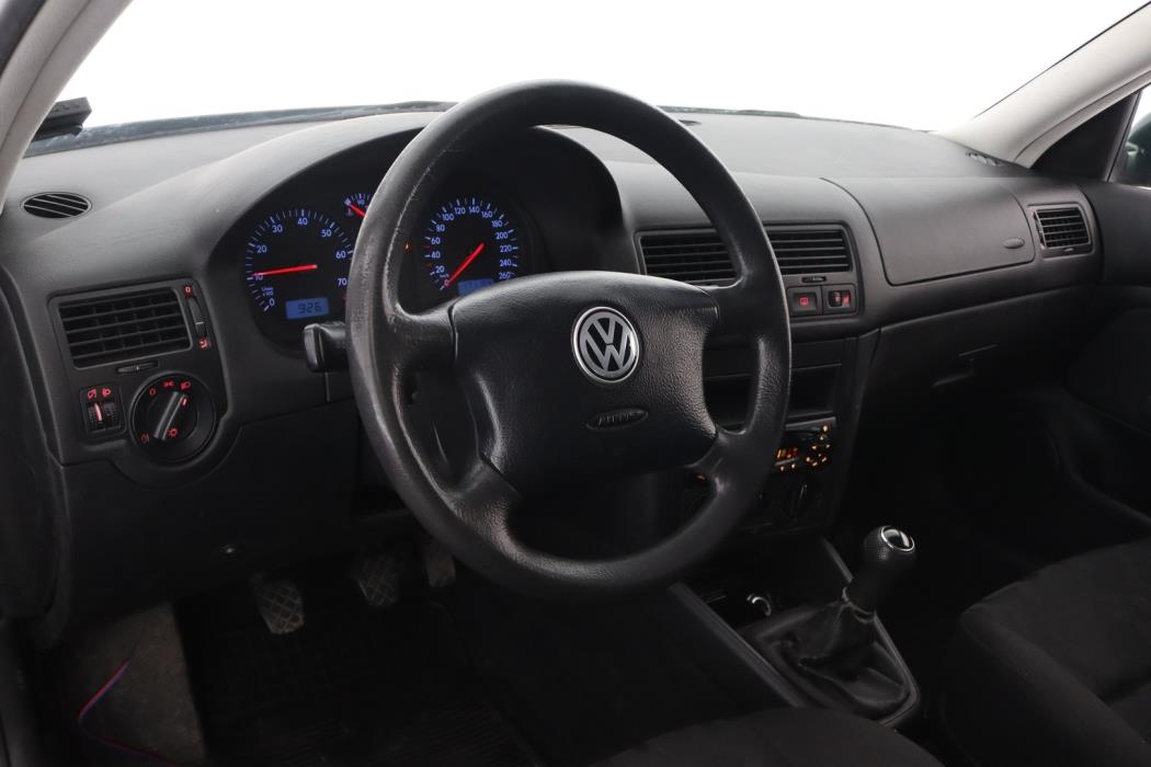 VOLKSWAGEN Bora 1999