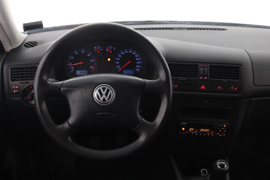 VOLKSWAGEN Bora 1999