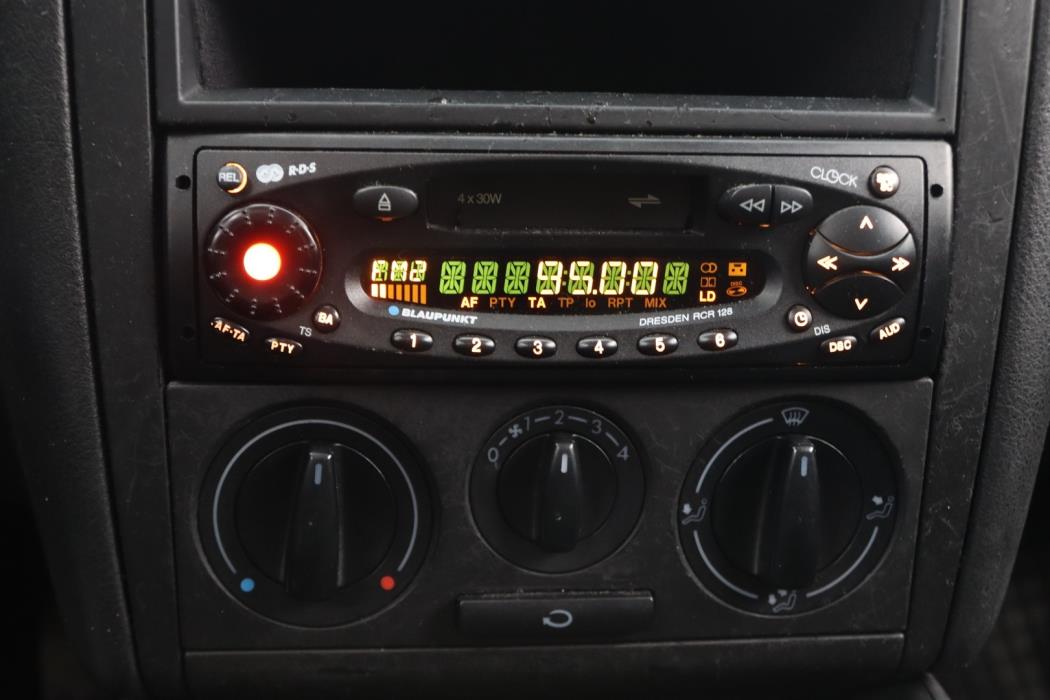 VOLKSWAGEN Bora 1999