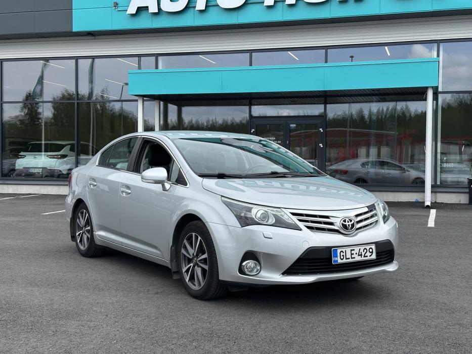 TOYOTA Avensis 2014