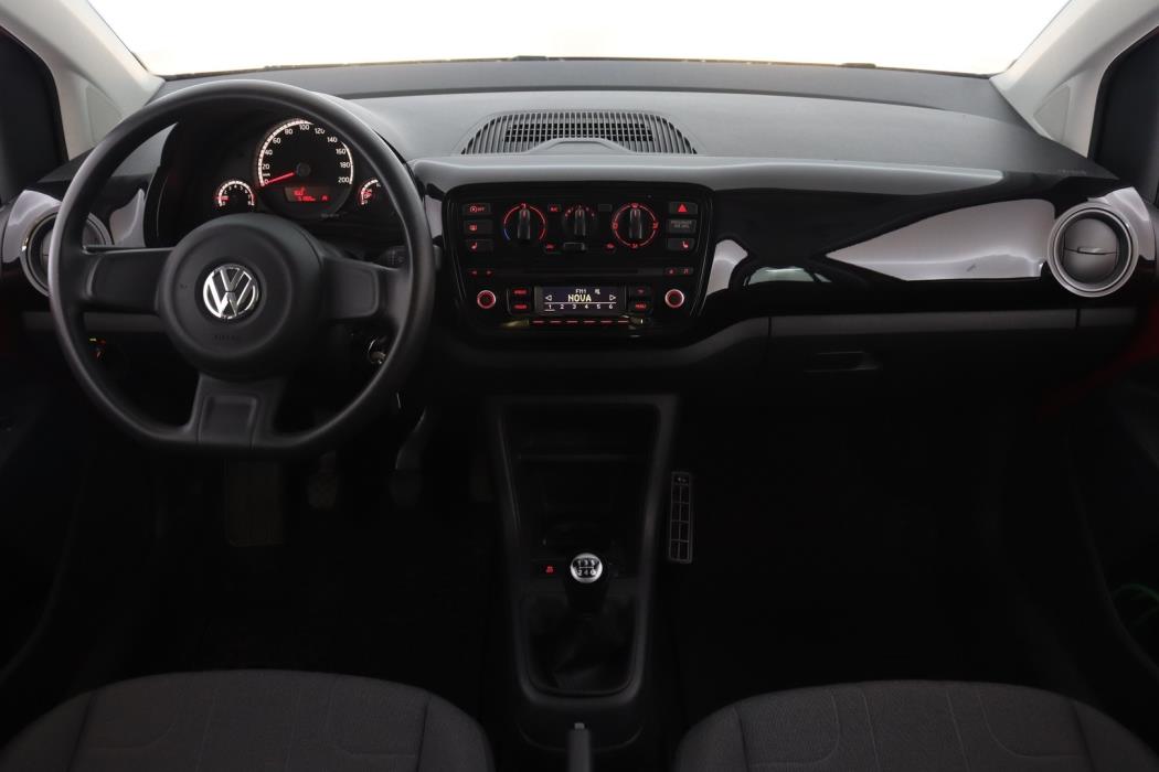 VOLKSWAGEN up! 2014