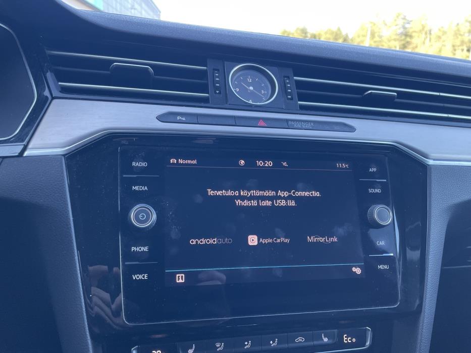 VOLKSWAGEN Passat 2019