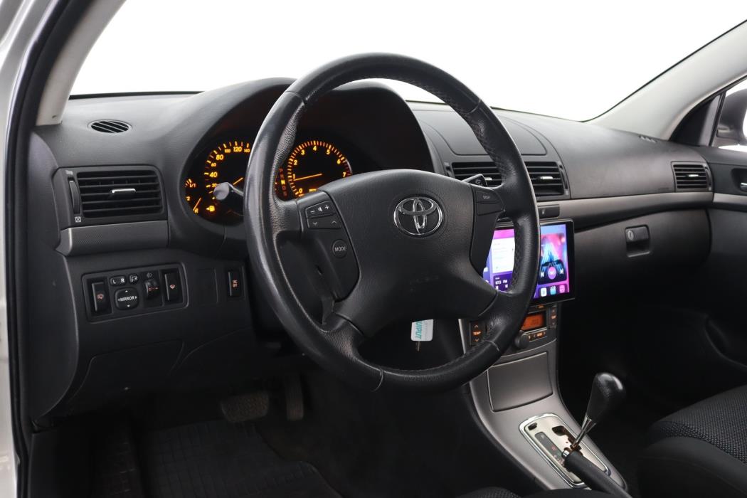 TOYOTA Avensis 2008
