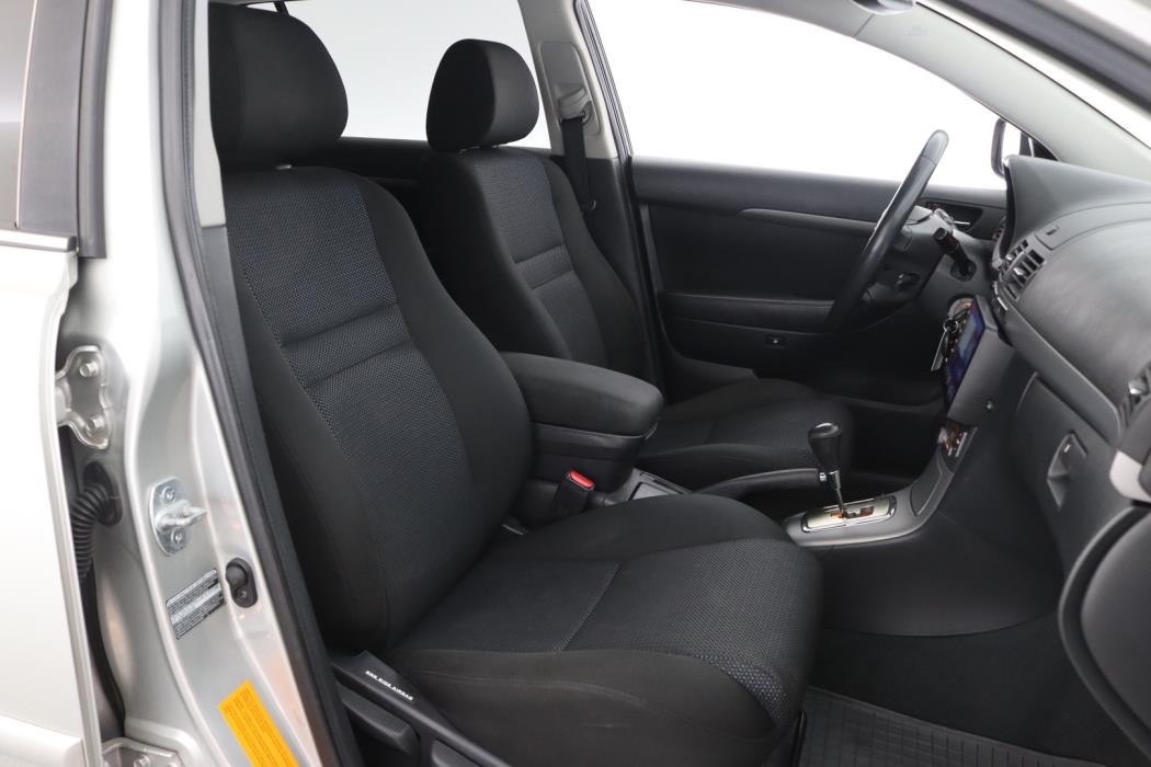 TOYOTA Avensis 2008