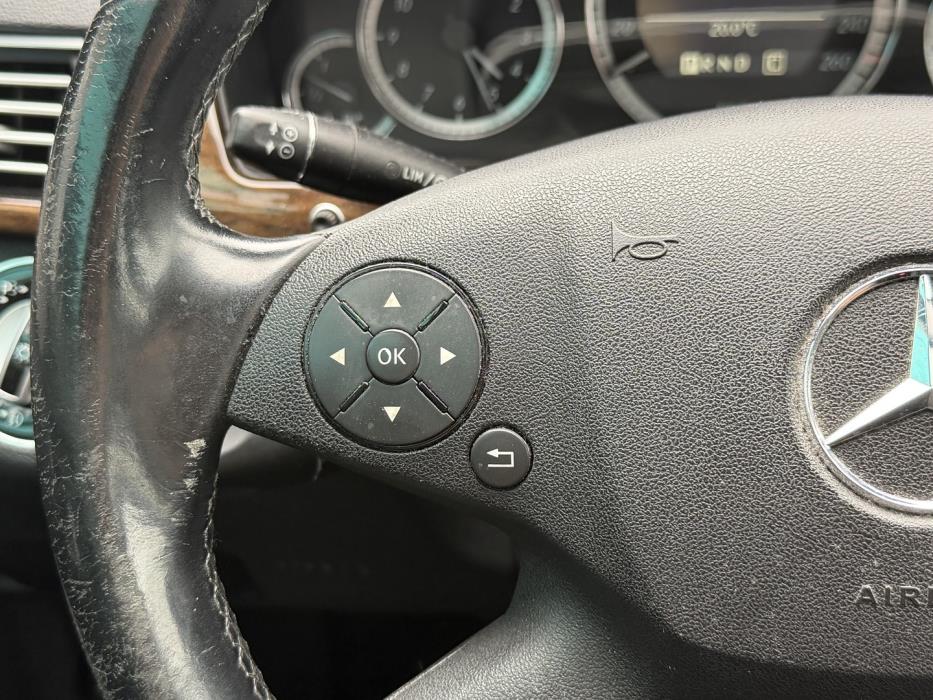 MERCEDES-BENZ E 2009