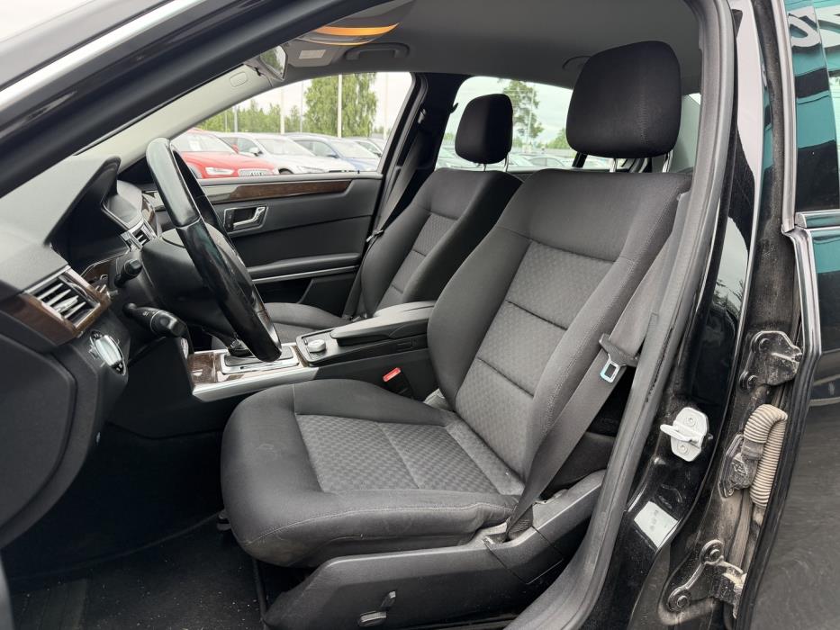 MERCEDES-BENZ E 2009