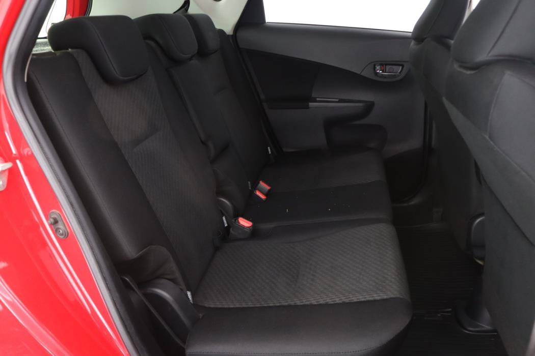 TOYOTA Verso-S 2011