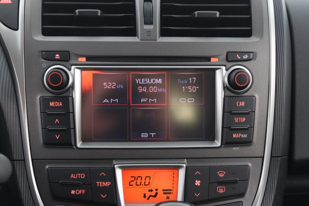 TOYOTA Verso-S 2011