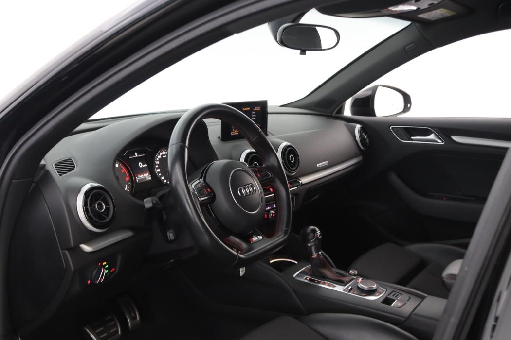 AUDI S3 2015