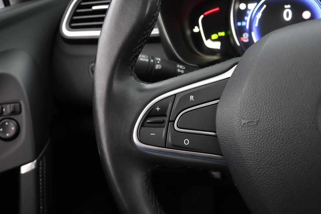 RENAULT Kadjar 2016