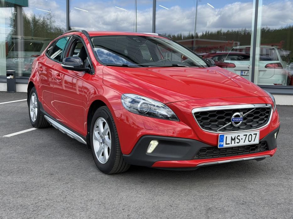 VOLVO V40 Cross Country 2016