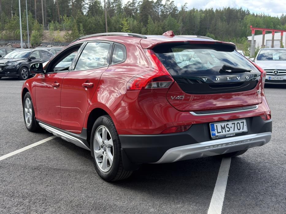 VOLVO V40 Cross Country 2016