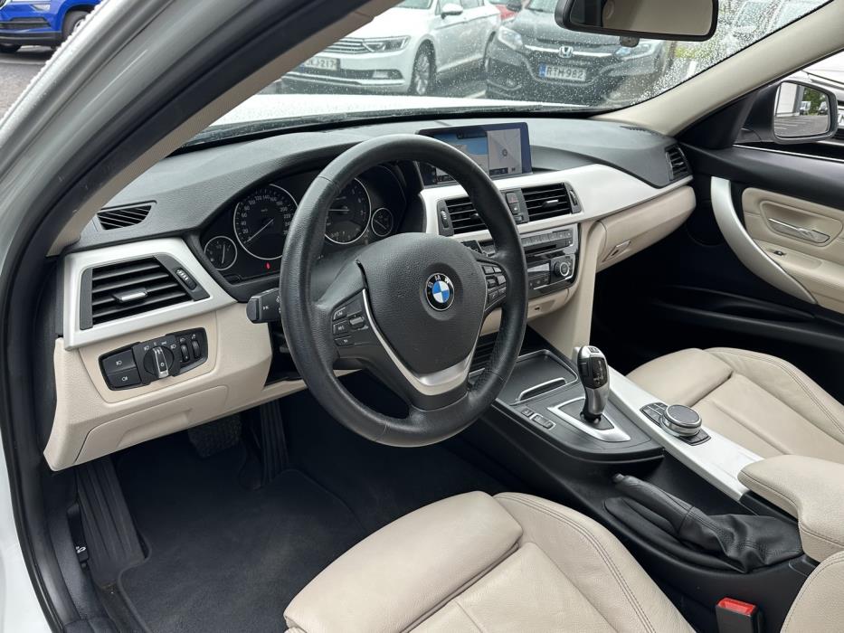BMW 320 2019